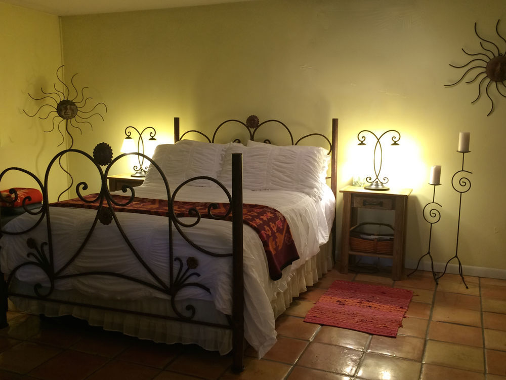 לייקוויי Casa Del Sol Bed And Breakfast מראה חיצוני תמונה